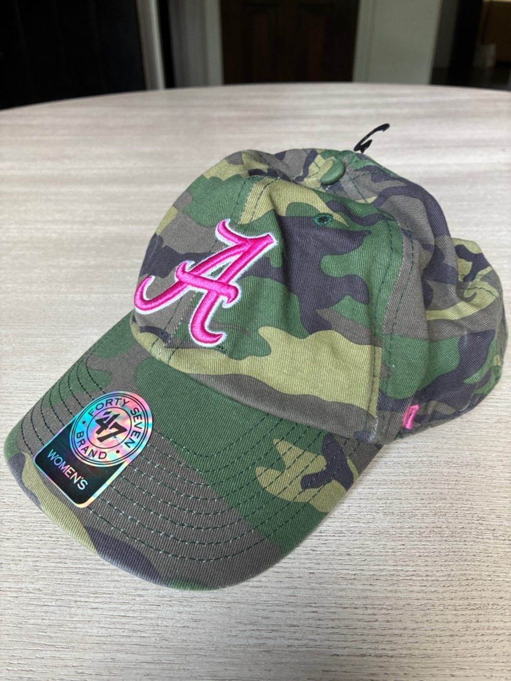 47 Brand Women's Alabama hat. Adjustable strap. NEW